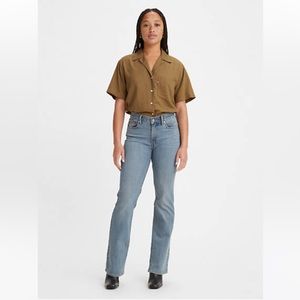 Levi’s Classic Boot Cut Jeans